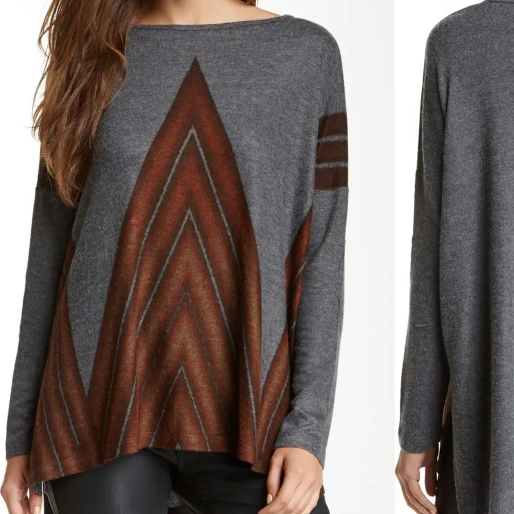 GO Couture Hi Lo Chevron Sweater